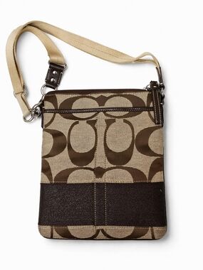 Coach Signature Canvas Crossbody Bag in Brown/Tan
